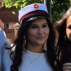Yalina Malinee, Babysitter i Odense