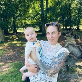 Nadia, Familie i Roskilde
