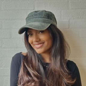 Lakshani, Babysitter in Ikast