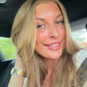 Laura, Babysitter i Fredericia