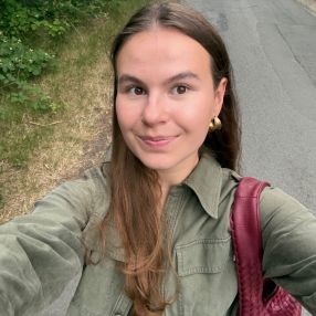 Olivia, Babysitter in København
