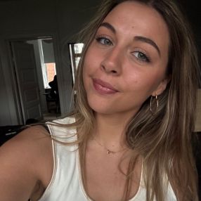 Klaudia, Babysitter i København