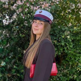 Velua Kirstine, Babysitter i Aalborg