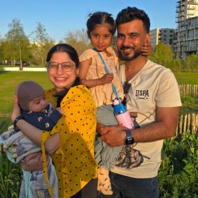 Ayush, Family in København