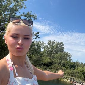 Anna, Babysitter i Støvring