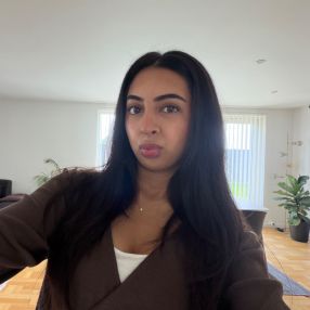 Naqiya, Babysitter i Vallensbæk Strand