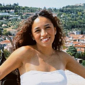 Lorena, Babysitter in København