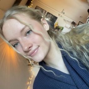 Frederikke, Babysitter in Otterup