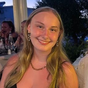 Nicoline, Babysitter i Silkeborg