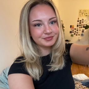 Mila, Babysitter i København