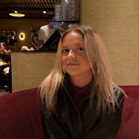 Camilla, Babysitter i København