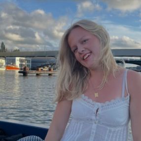 Anna, Babysitter i Roskilde
