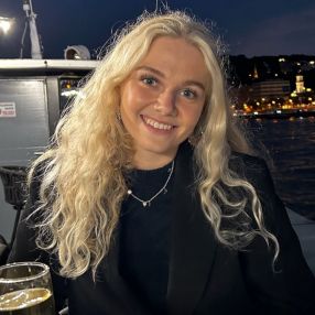 Emma, Babysitter i Aarhus
