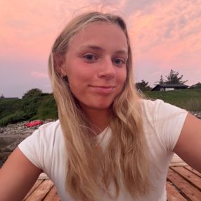 Frederikke, Babysitter i Odense
