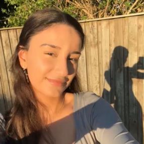 Nisa, Babysitter i Aalborg