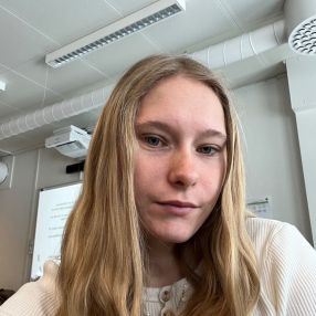 Sandra, Babysitter in Årslev