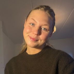Caroline, Babysitter in Hillerød
