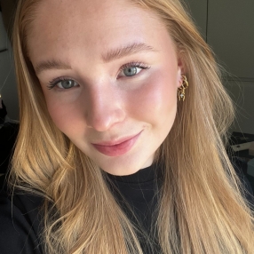 Alberte, Babysitter i Skive