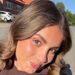 Maja, Babysitter i Middelfart
