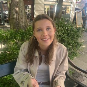Lucia, Babysitter i København