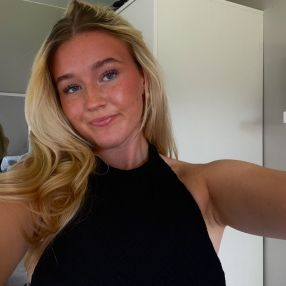 Runa, Babysitter in Ikast