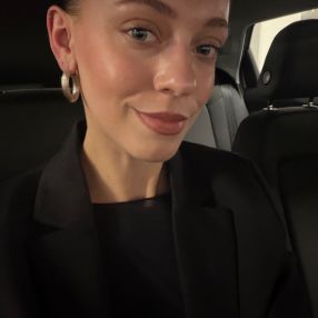 Caroline Nørregren, Babysitter in Lillerød