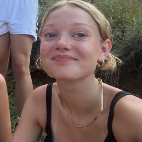 Anna, Babysitter i Hedensted