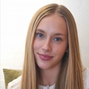 Freja, Babysitter i Horsens