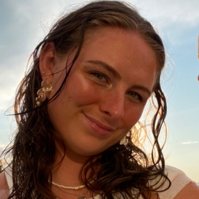 Freja, Babysitter i Esbjerg
