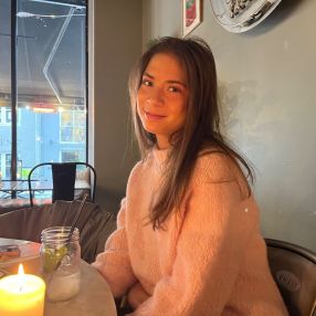 Sara, Babysitter i Værløse