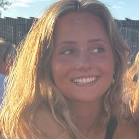 Josefine, Babysitter i Hellerup
