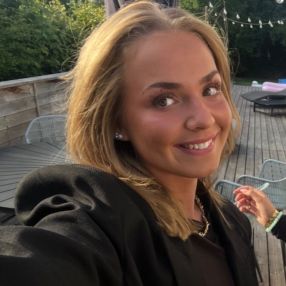 Elina, Babysitter in Odder
