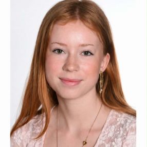 Maise Ulvedal, Babysitter i Frederiksværk