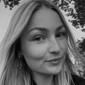 Nicoline, Babysitter in Nyborg