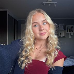Maya, Babysitter i Skanderborg