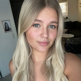 Rosa, Babysitter i Roskilde