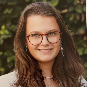 Sille, Babysitter i Gentofte