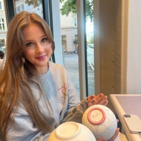 Leah, Babysitter i Fredensborg