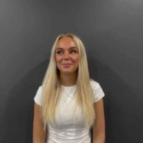 Mia, Babysitter i Viborg