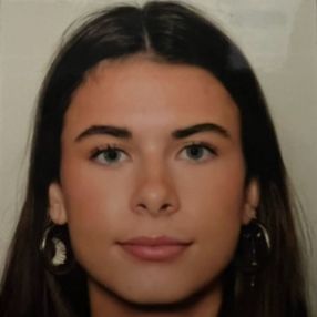 Frida, Babysitter i Holbæk