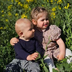 Mia, Familie i Rebild