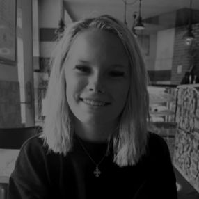 Victoria, Babysitter i Søborg