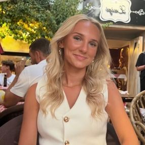 Signe Marie, Babysitter i Aarhus