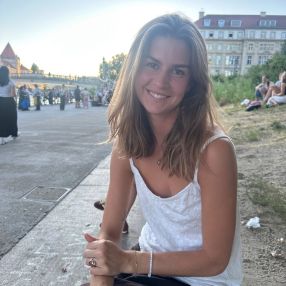 Sofie, Babysitter i København