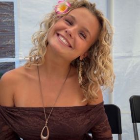 Signe, Babysitter i Solrød Strand