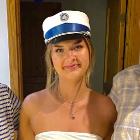 Freja, Babysitter i Regstrup