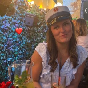 Emelie, Babysitter in Greve