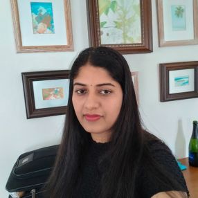 Nimisha, Babysitter i Brabrand