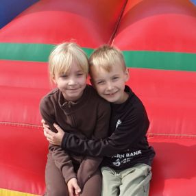 Maj, Familie i Esbjerg