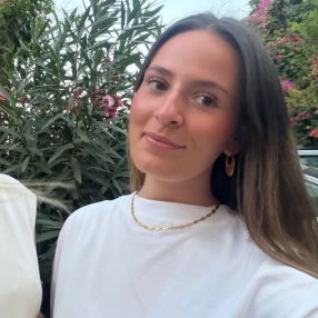 Victoria Enevoldsen, Babysitter in Aarhus
